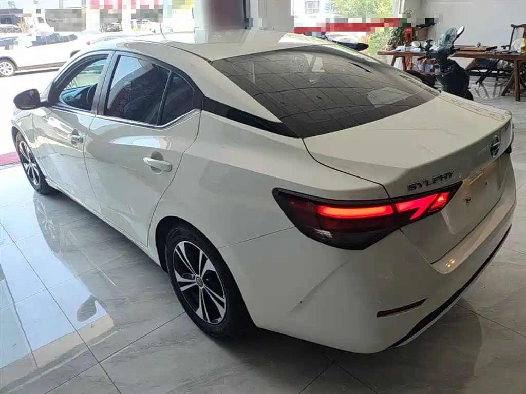 Sylphy 1.6 L XL CVT Joy