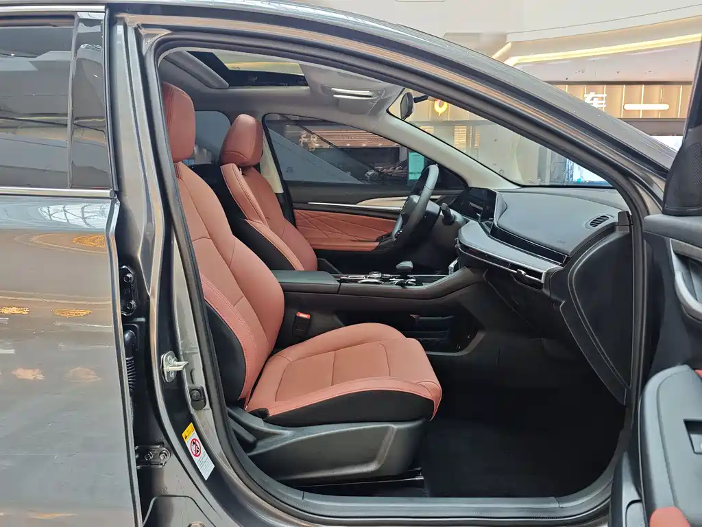 Eado PLUS 1.4 T DCT High Energy