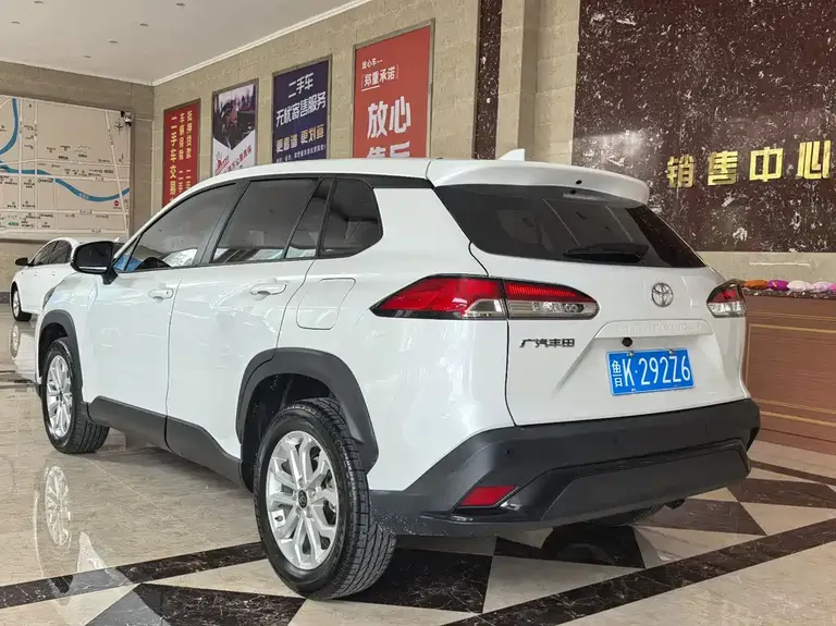 Toyota Frontlander 2.0 L CVT Luxury