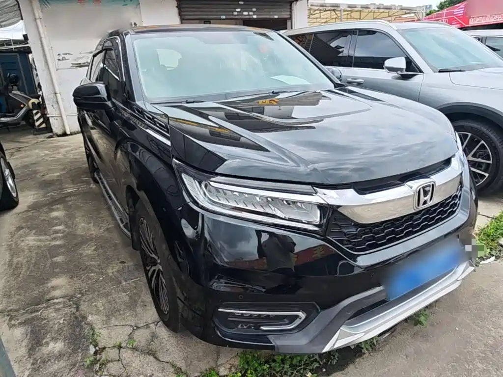 Avancier 370 TURBO 2 WD Luxury
