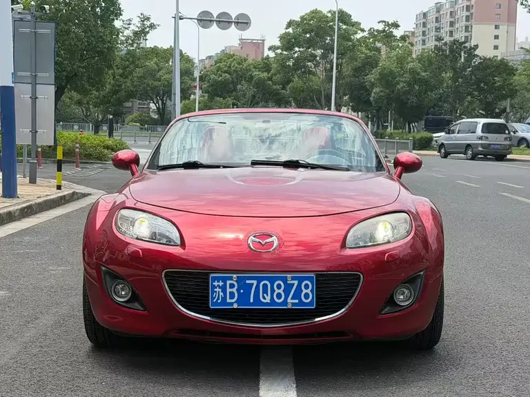 Mazda MX-5 2.0