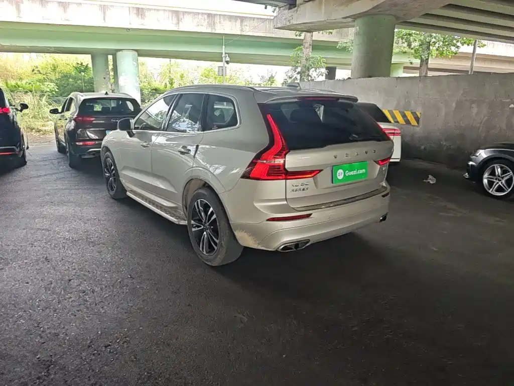 Volvo XC60 T5 4 WD Smart Vision CN-V