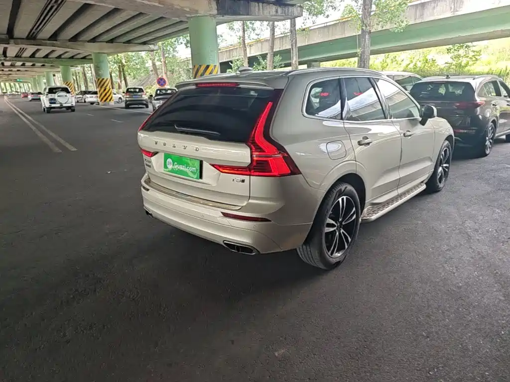 Volvo XC60 T5 4 WD Smart Vision CN-V