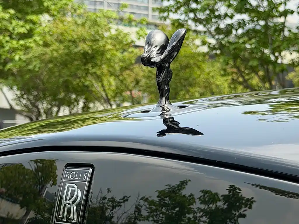 Cullinan Black Badge