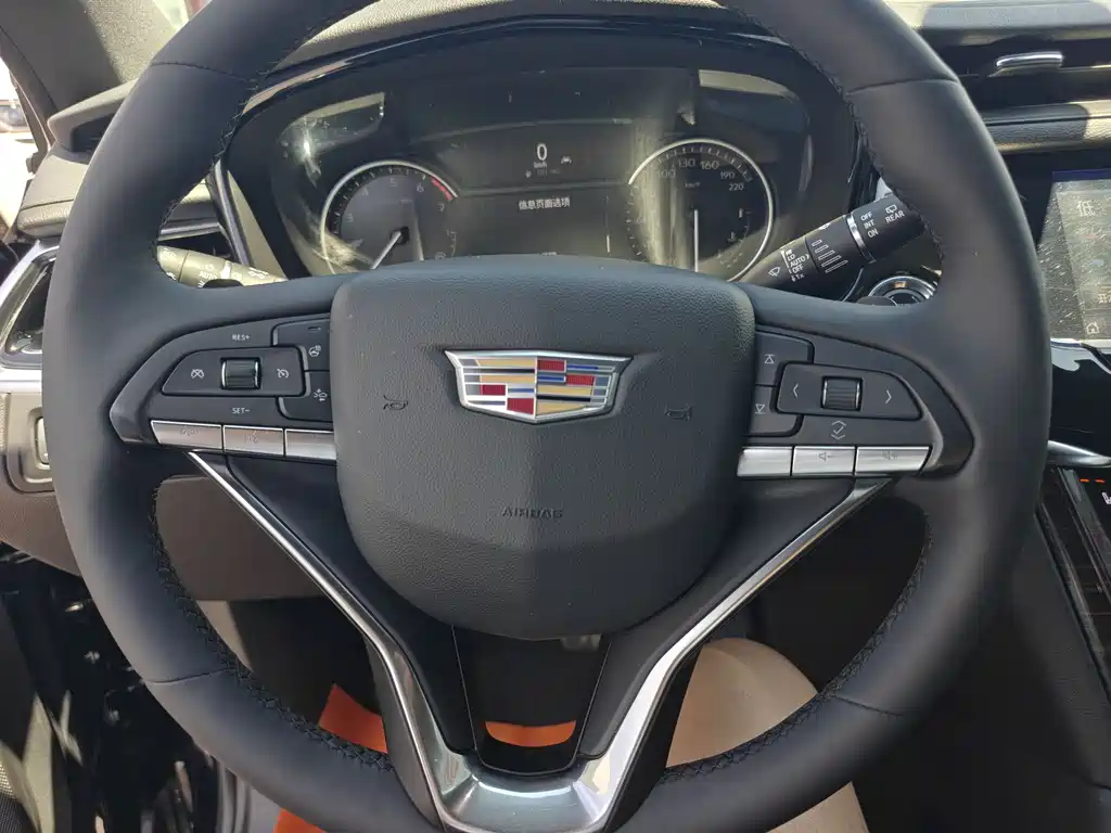Cadillac XT6 2.0 T 7-seat 4 WD Luxury