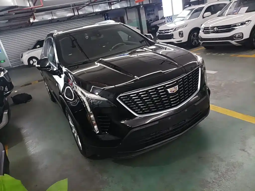 Cadillac XT4 28 T 2 WD Tech