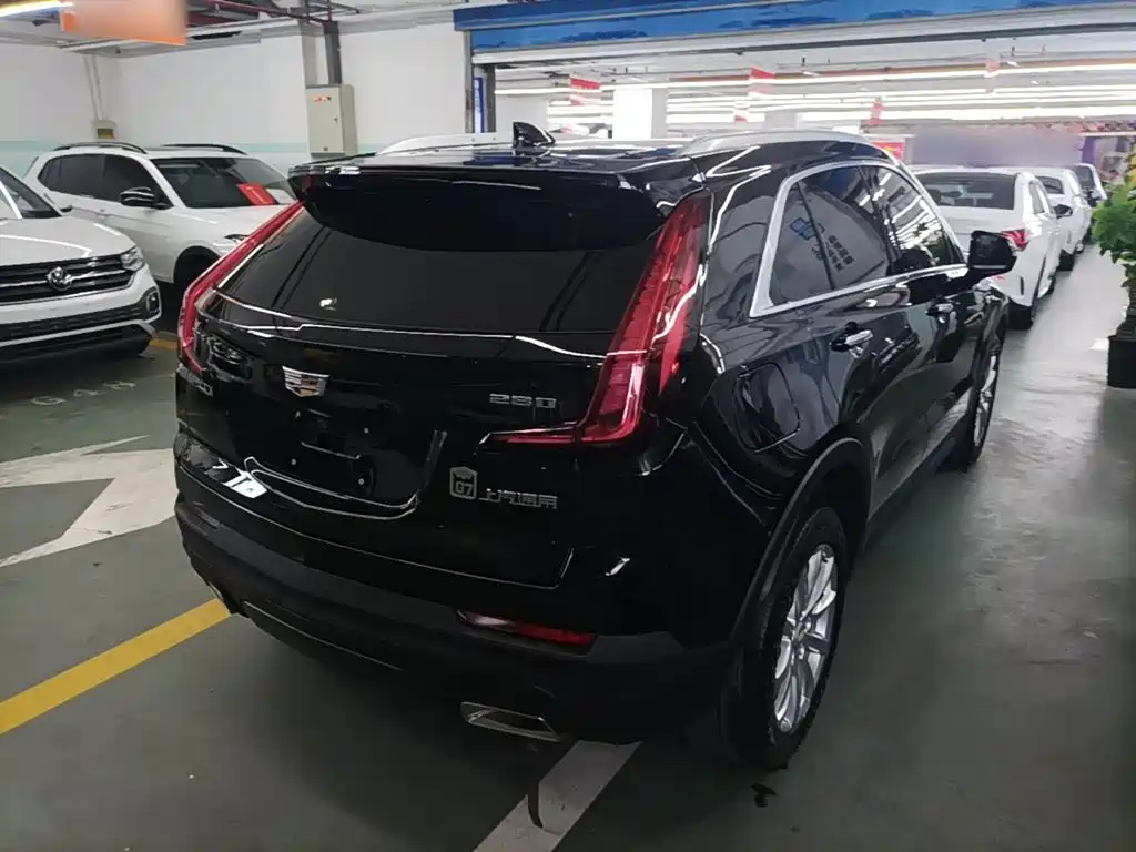 Cadillac XT4 28 T 2 WD Tech