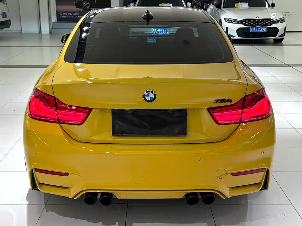 BMW M4 宝马M4 2017款 M4双门轿跑车 MT