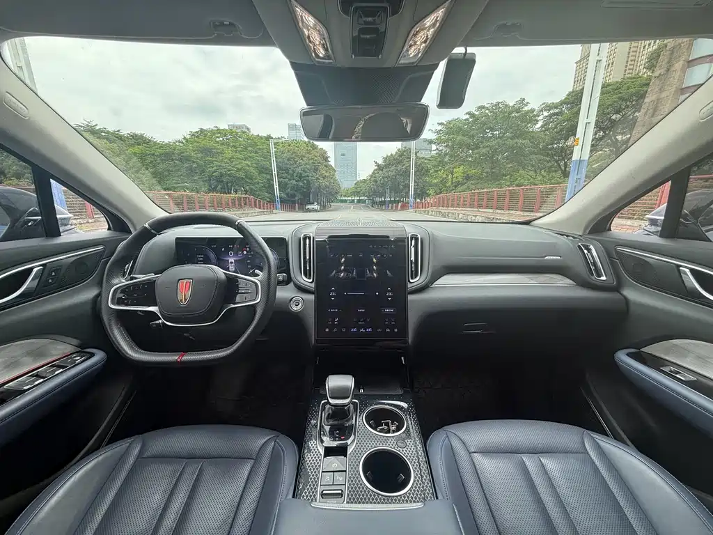 Hongqi HS3 2.0 T 4 WD Promising