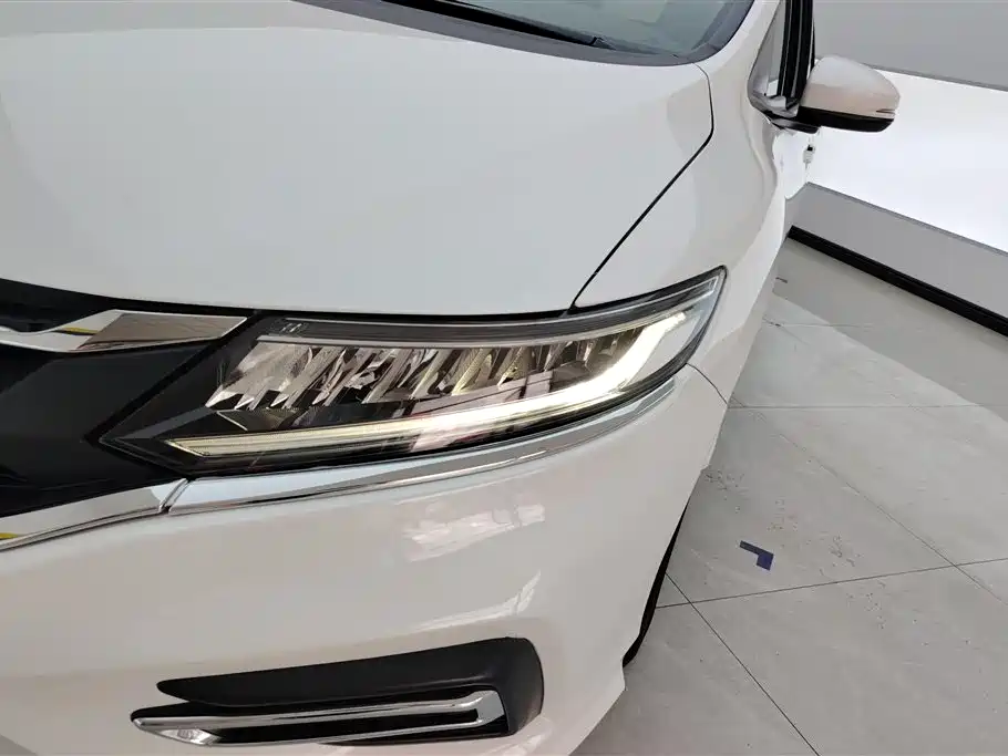 Jade 1.8 L Auto Comfort 5-seat