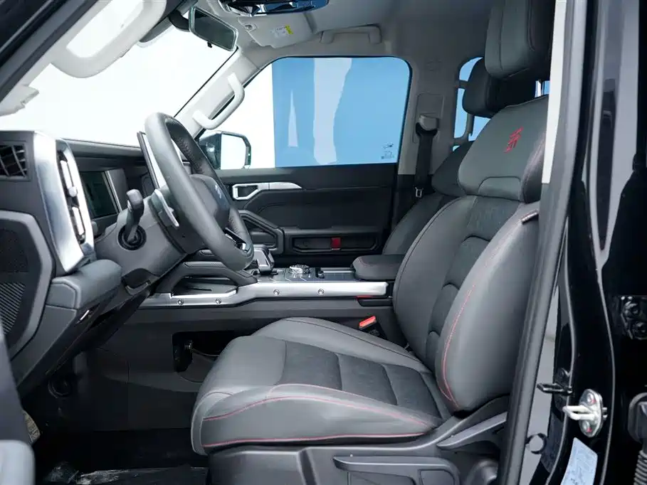 Jetour Traveller 2.0 T 4 WD Cross