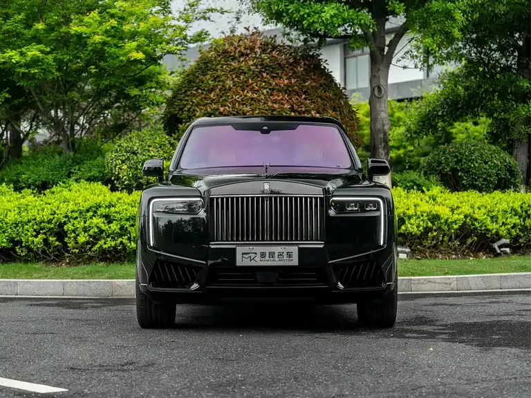 Rolls-Royce Cullinan Black Badge