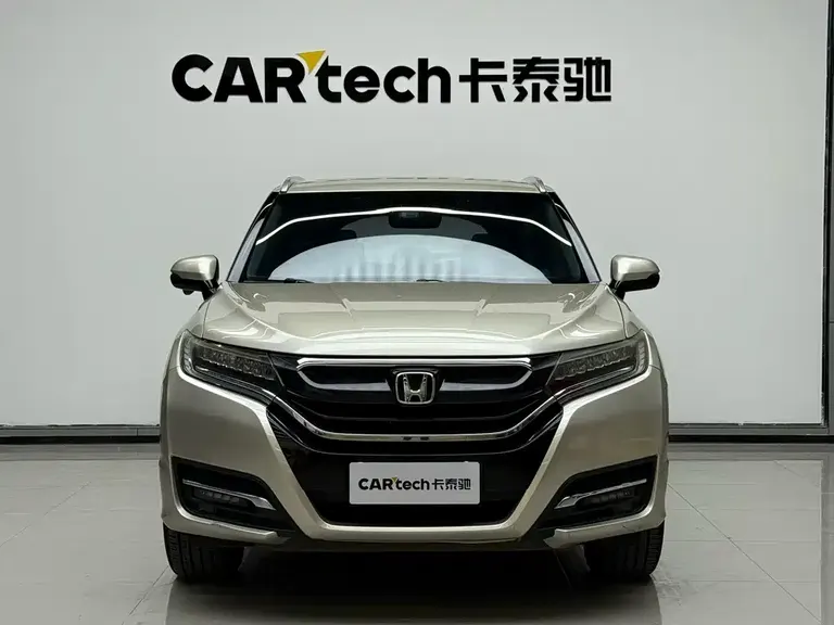 Honda UR-V 240 TURBO 2 WD Luxury CN-V