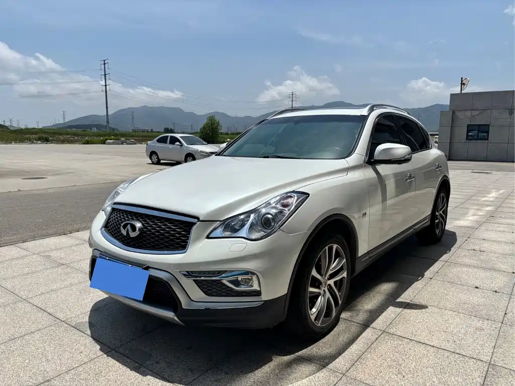 Infiniti QX50 2.5 L Luxury
