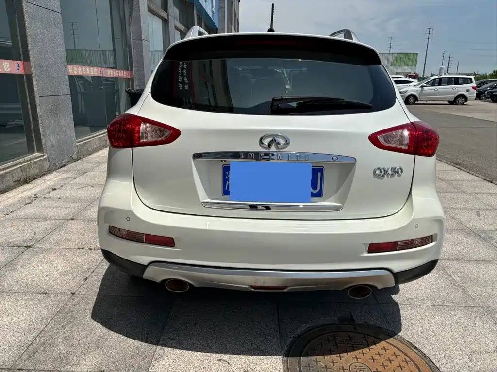 Infiniti QX50 2.5 L Luxury