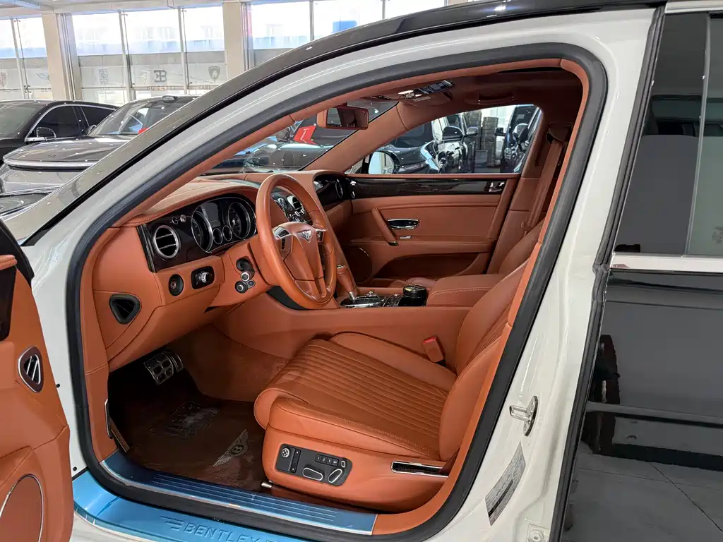 Flying Spur 4.0 T V8 Standard
