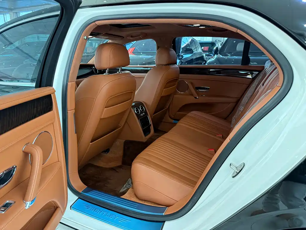 Flying Spur 4.0 T V8 Standard