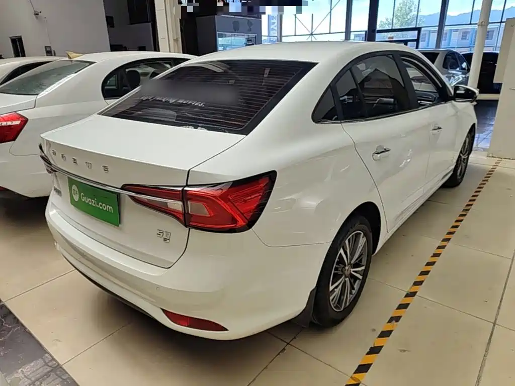 Roewe i5 1.5 L Auto 4 G Connected Bright Grand