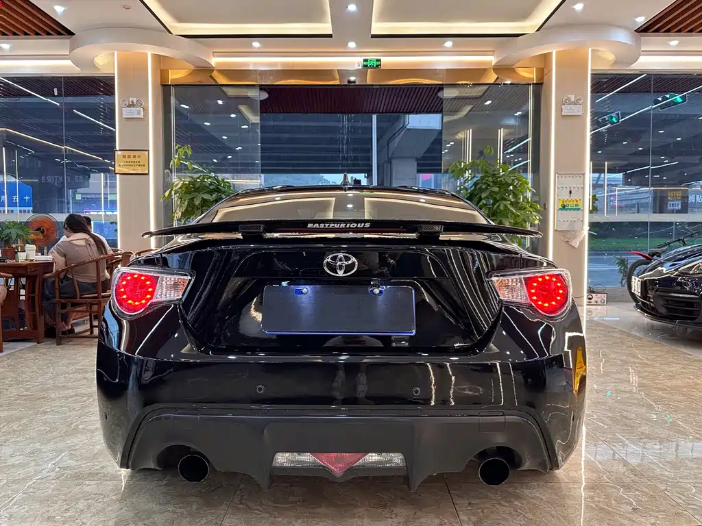 Toyota 86 2.0 L Auto Luxury