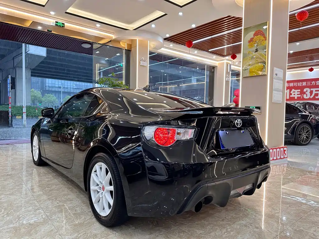 Toyota 86 2.0 L Auto Luxury