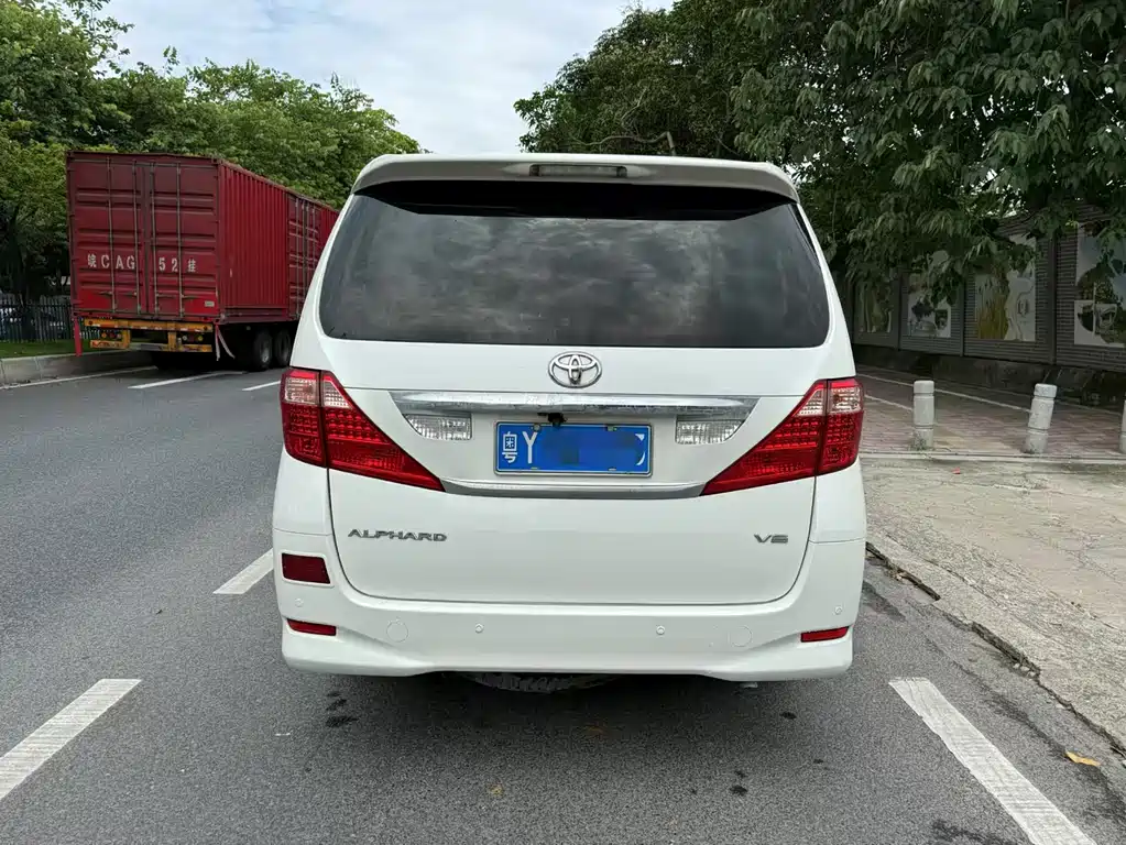 Alphard 3.5 L Luxury