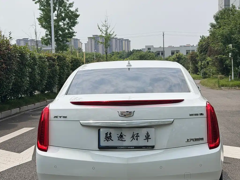 Cadillac XTS 28 T Elite
