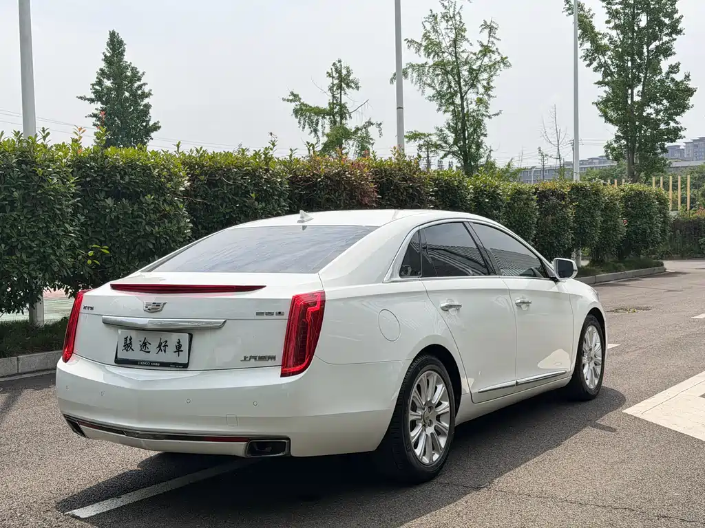 Cadillac XTS 28 T Elite