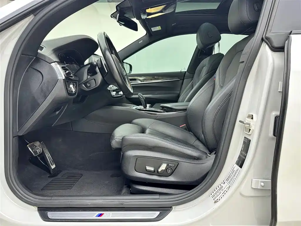 BMW 6 Series GT 630 i M Sport Package