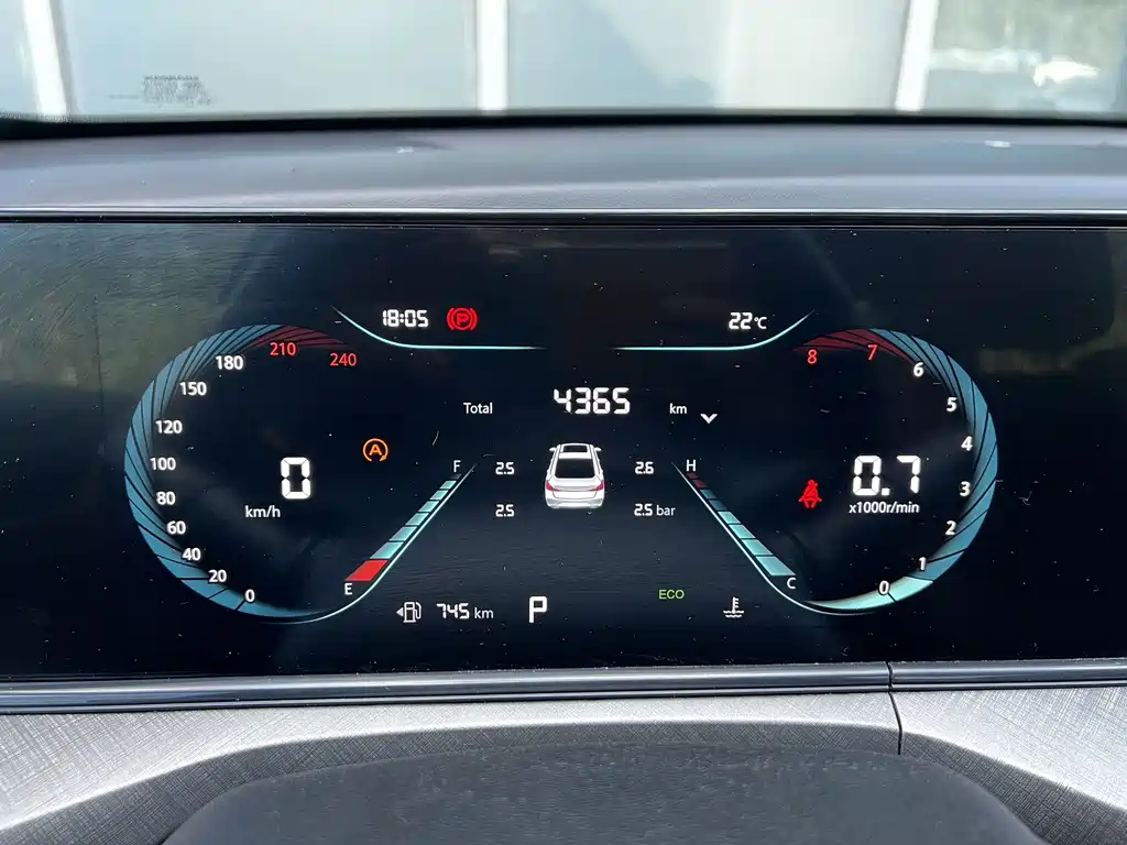 Eado Smooth Enjoyment PLUS Blue Whale NE 1.4 T GDI DCT Distinguished