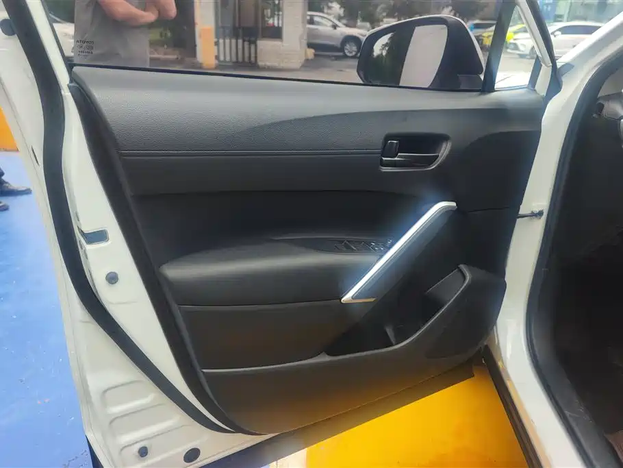 Corolla Cross 2.0 L Pioneer