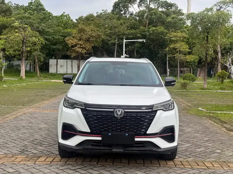 Changan CS55 PLUS Blue Whale 1.5 T DCT Distinguished