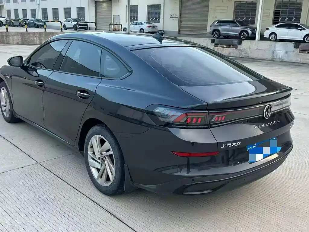 Lamando Lamando L 280 TSI DSG Dazzle Hot