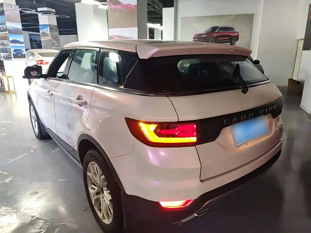 Landwind X7 2.0 T Panoramic Distinguished