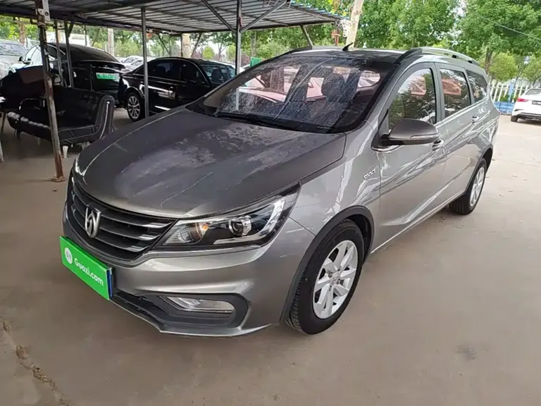 Baojun 310 W 1.5 L Manual Fashion CN-V