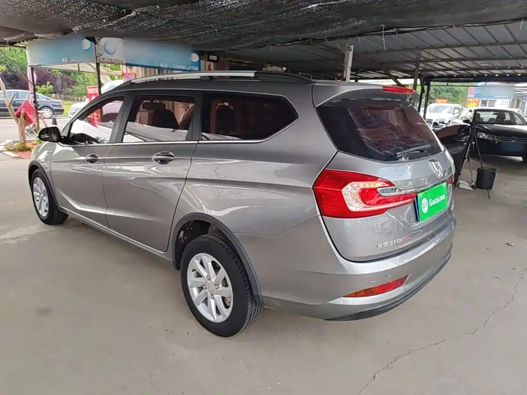 Baojun 310 W 1.5 L Manual Fashion CN-V