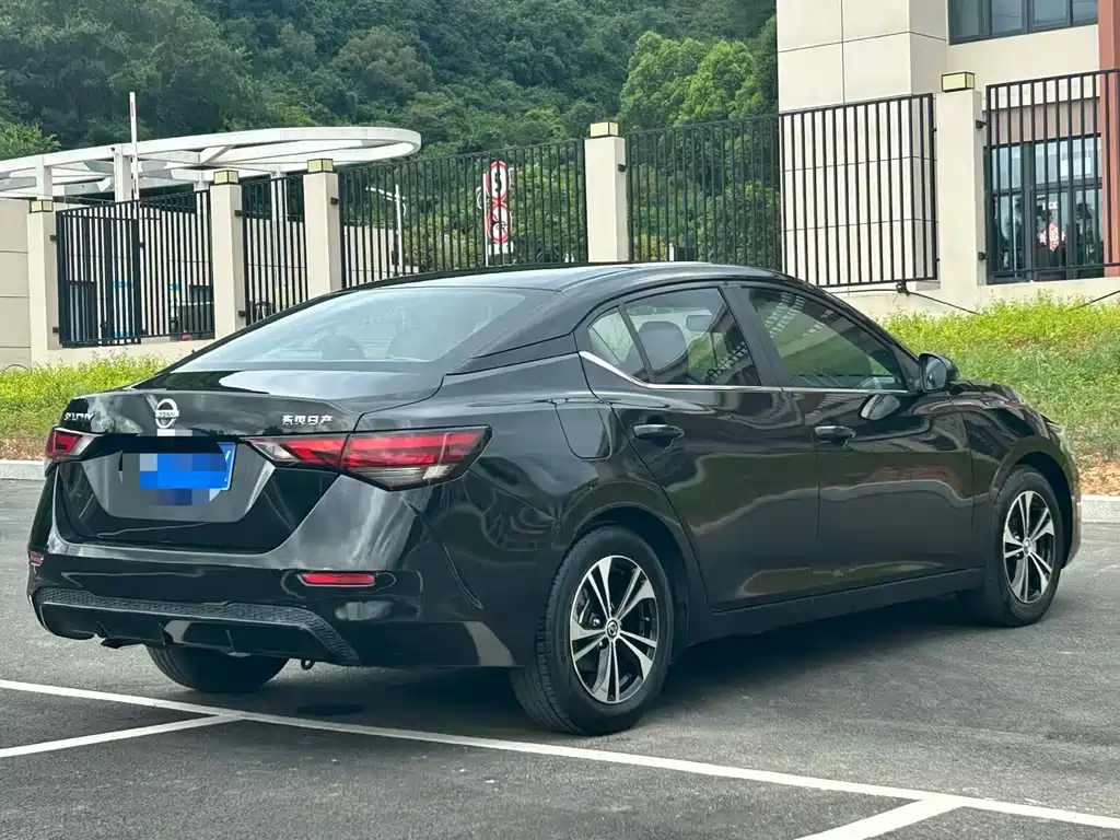 Sylphy 1.6 L XL CVT Smart Enjoyment