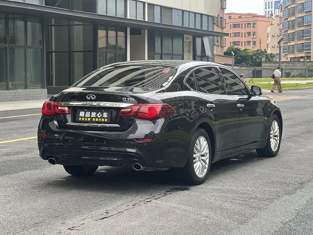 Infiniti Q70 Q70 L 2.5 L Joy
