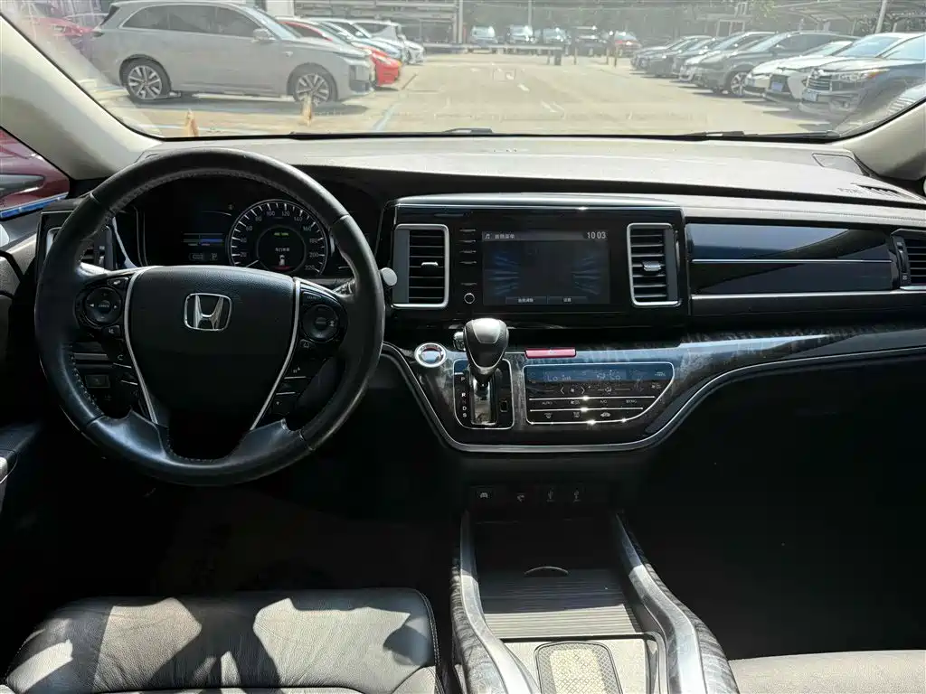 Elysion 2.0 L Hybrid Luxury