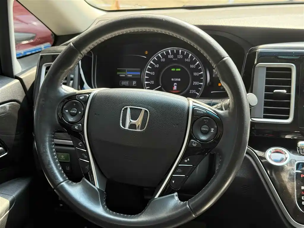 Elysion 2.0 L Hybrid Luxury