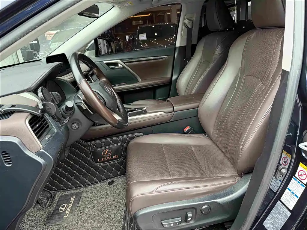 Lexus RX 300 4 WD Elegant CN-VI