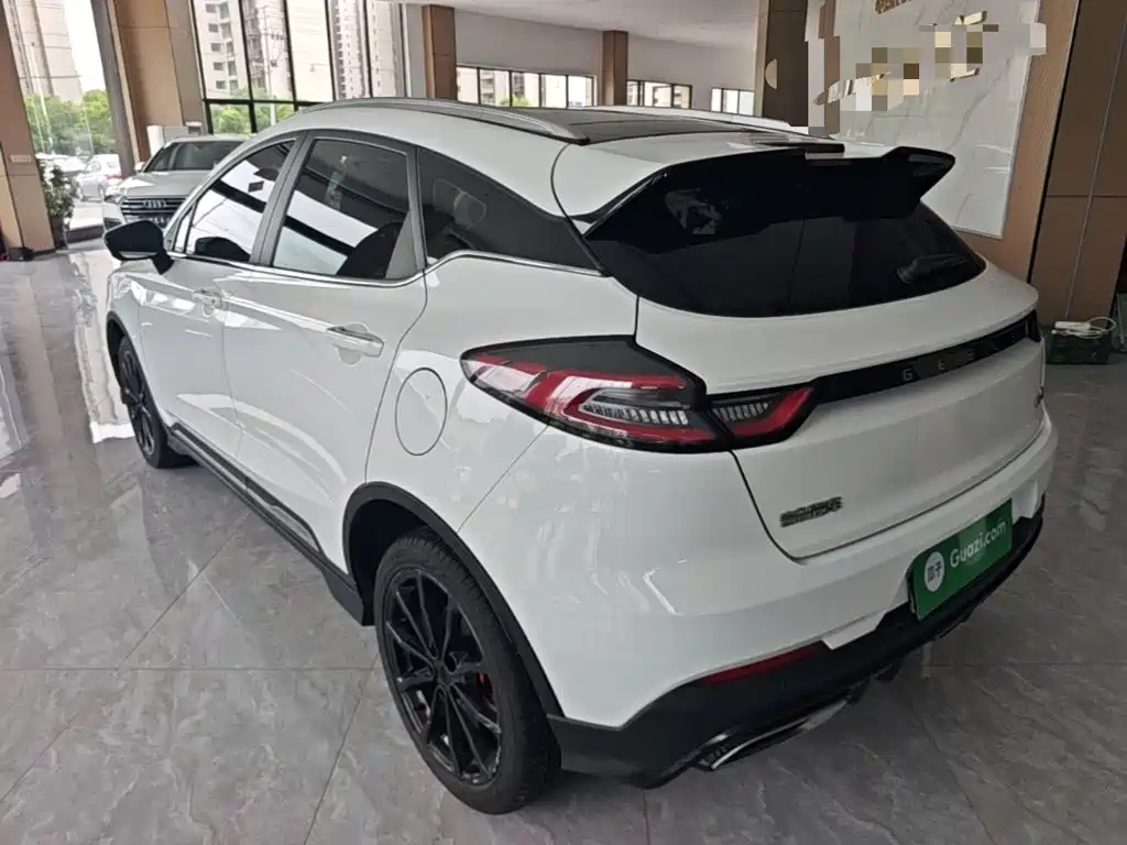 Emgrand S 1.4 T CVT Distinguished