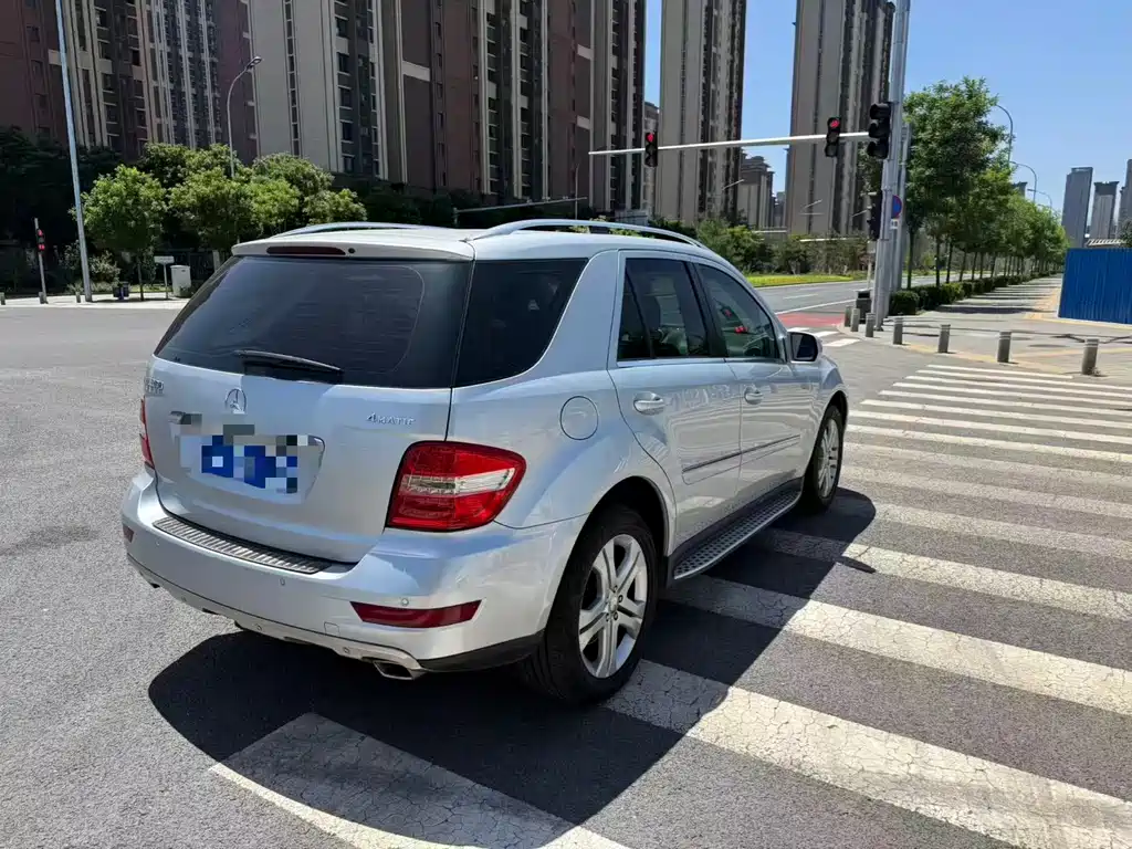 Mercedes-Benz M-Class ML 350 4 MATIC Luxury