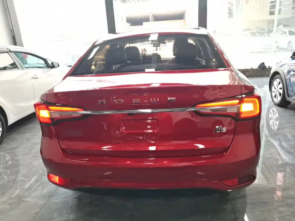 Roewe i5 1.5 L Auto 4 G Connected Bright Grand