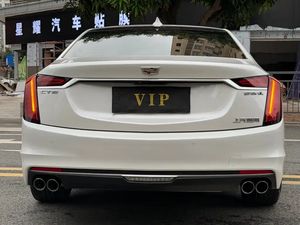 Cadillac CT6 28 T Distinguished