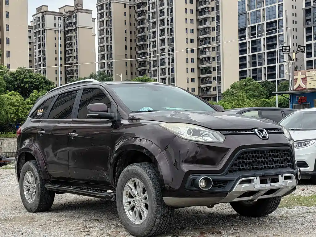 Yusheng S350 2.0 T Auto 2 WD Diesel Luxury Sunroof5-seat