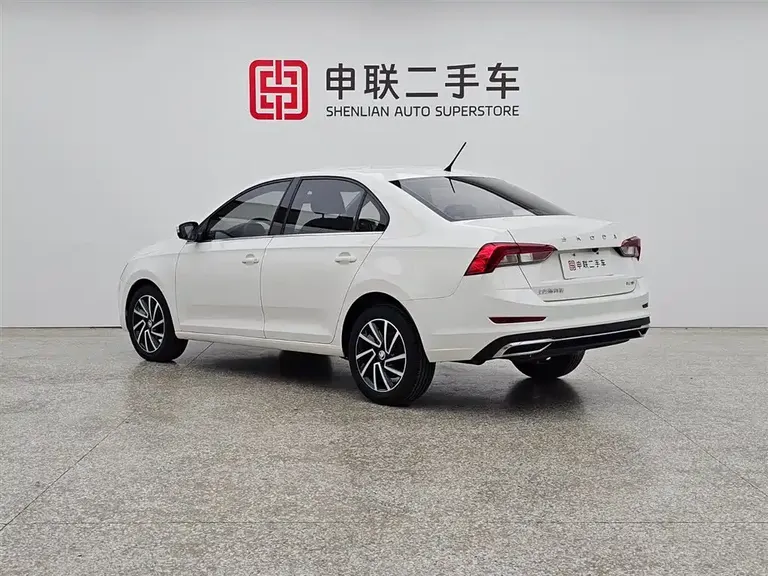 Skoda Rapid 1.5 L Auto Comfort Enjoyment