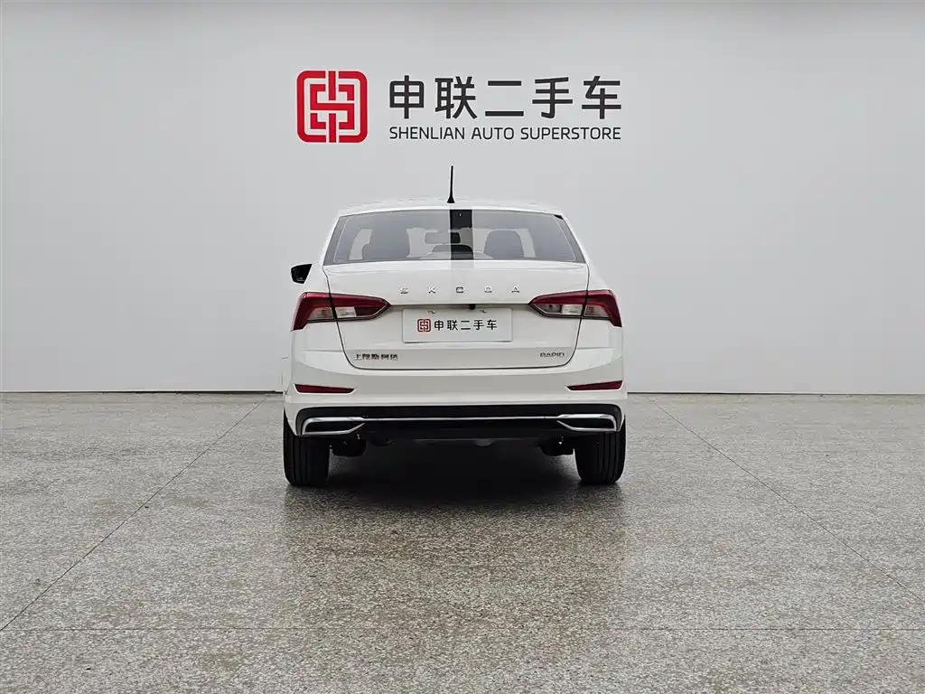 Rapid 1.5 L Auto Comfort Enjoyment