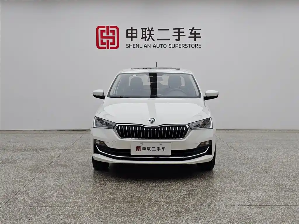 Rapid 1.5 L Auto Comfort Enjoyment