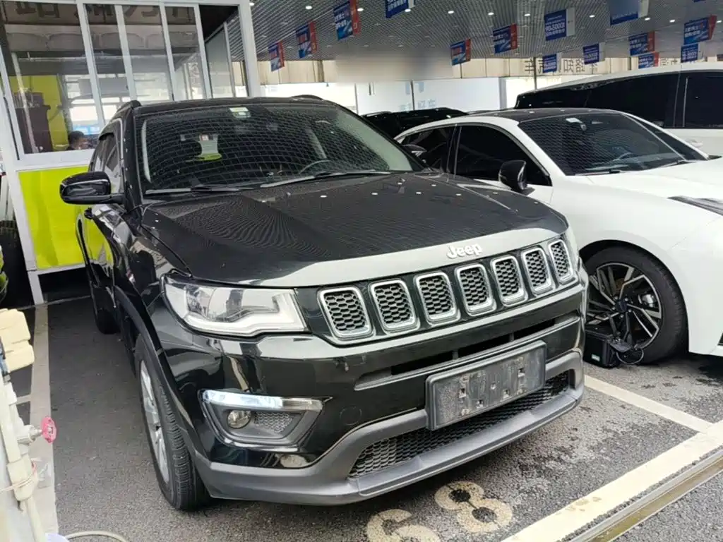 Compass 指南者 2019款 200 T 自动家享四驱-互联大屏版