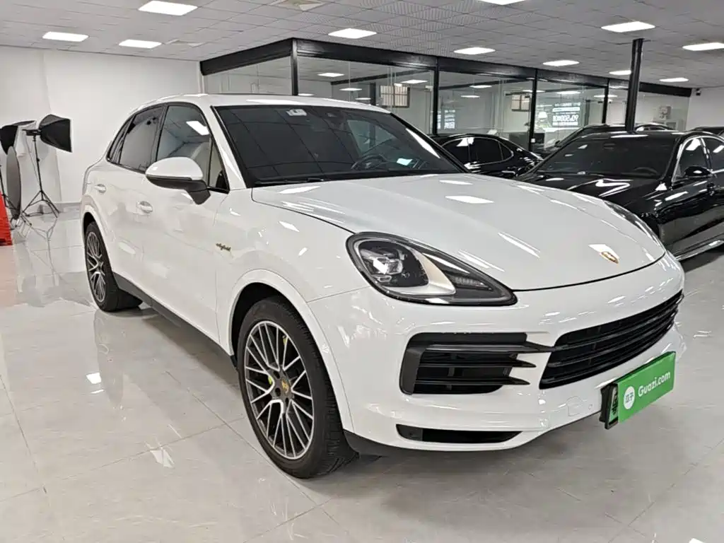 Cayenne NEV Cayenne E-Hybrid 2.0 T
